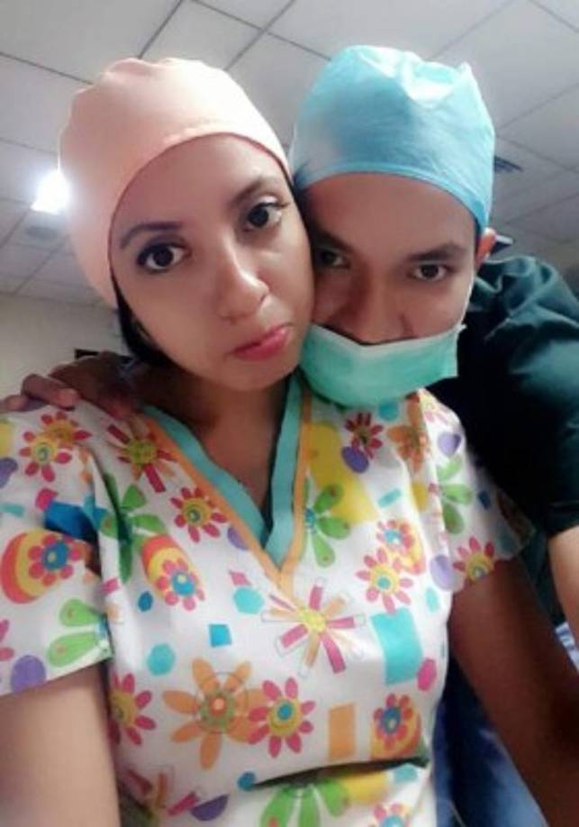 Su mejor amigo Carlos Zelaya se encuentra consternado con la noticia y le dedicó una publicación en su cuenta de Facebook.