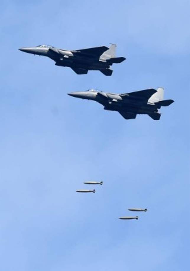 Estos ejercicios llegan dos días después de que Corea del Norte realizara su último ensayo con un misil balístico que sobrevoló Japón, y en la misma jornada en que Washington y Seúl concluyeron sus amplias maniobras militares anuales Ulchi Freedom Guardian.