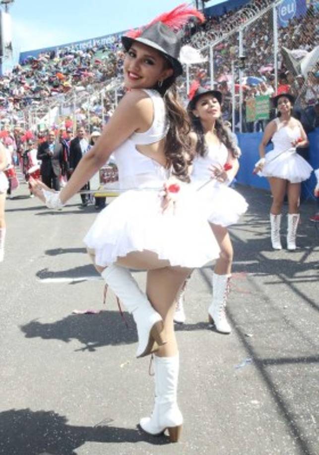La belleza de la mujer hondureña estuvo bien representada en la fiesta grande de la patria.
