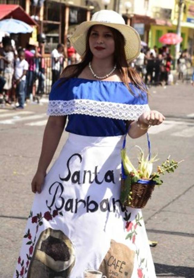 Traje en honor a Santa Bárbara.
