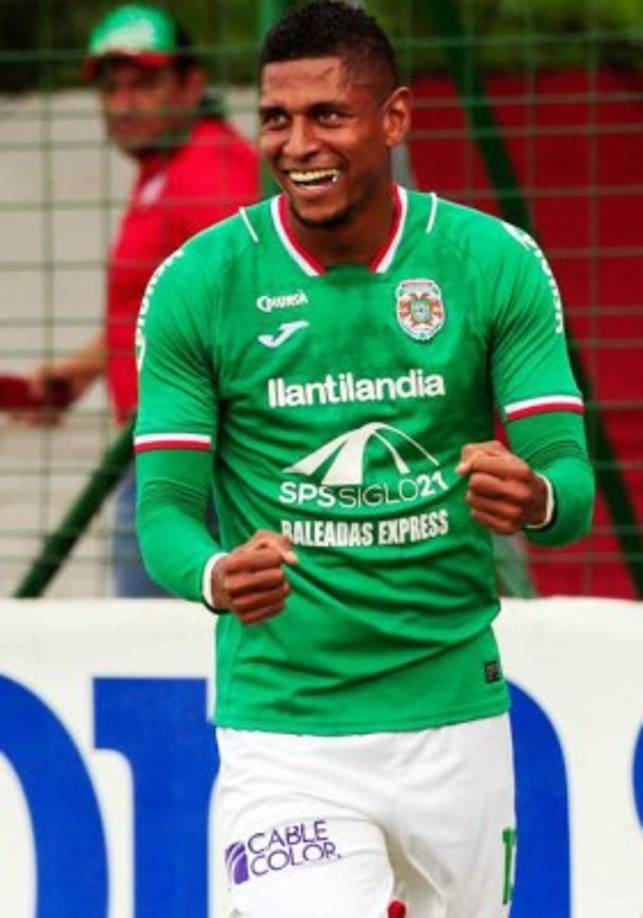 Carlo Costly: En el Motagua no le cierran las puertas al experimentado delantero luego de que no siguió en el Marathón. 'Vamos a analizarlo', declaró Diego Vázquez, entrenador de los azules.