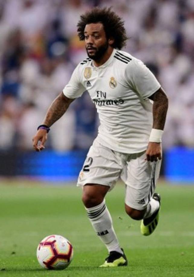 La Juventus piensa en Marcelo para el próximo verano. Según Calciomercato prepara 50 millones para juntar al lateral brasileño con Cristiano Ronaldo.