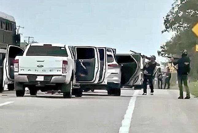 López Obrador pide liberar “sin condiciones” a 16 policías secuestrados