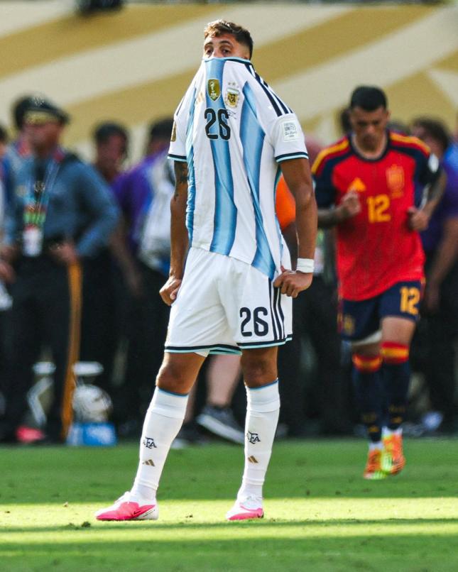 FIFA no tuvo piedad e impone severos castigos a Argentina y Leandro Paredes