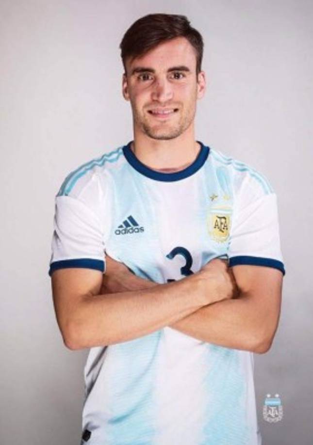 Nicolás Tagliafico: Será el lateral por la banda izquierda. Juega en el Ajax de Holanda y cuenta con 26 años de edad.
