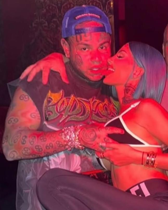 Tekashi le dijo a su novia que abortara si el bebé que espera es una niña