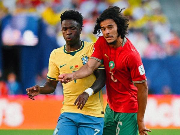 En medio de ese panorama irregular, Vinícius Júnior apareció como la principal figura de la Canarinha, siendo el jugador más desequilibrante y el encargado de sostener ofensivamente a su equipo.