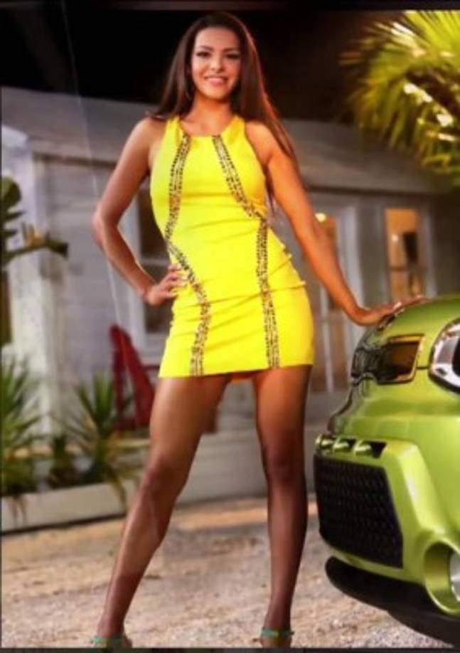 La hondureña tiene unas curvas muy bien cuidadas.