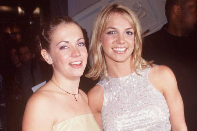 Melissa Joan Hart se siente “culpable” por llevar de fiesta a Britney Spears cuando esta solo tenía 17 años.