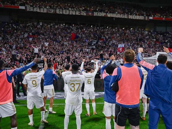 Histórico equipo europeo ha descendido de forma provisional y culpan al PSG de lo ocurrido.