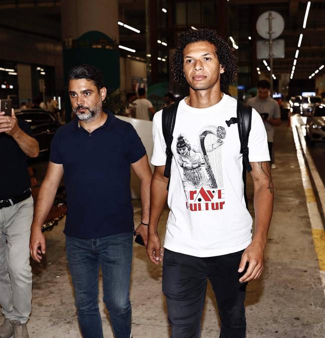 El volante brasileño William Arao, de 30 años, ha rescindido su contrato con el Flamengo y ficha por el Fenerbahçe de Turquía.