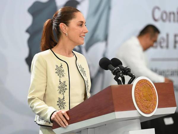 Presidenta de México, Claudia Sheinbaum, durante una rueda de prensa en el municipio de Manzanillo, en Colima (México).