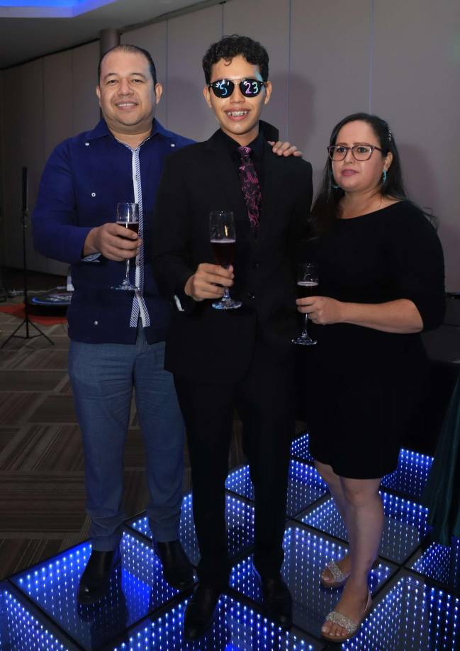 Jose Luis Sánchez, Melvin Pineda y Ligia Rivera