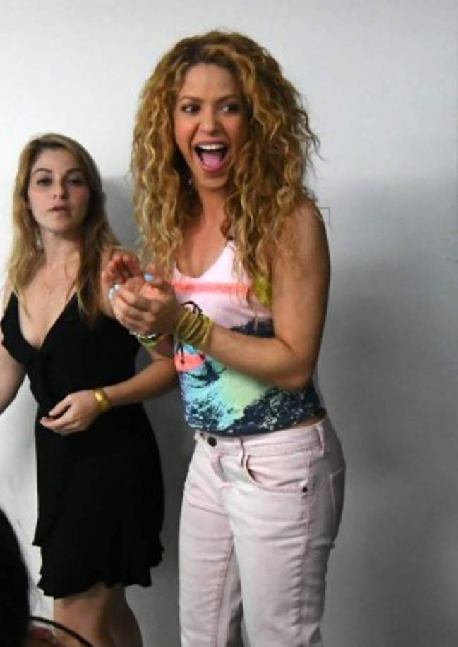 Pero su figura algo hinchada a ojos de sus fans levantaron sospechas sobre si la estrella esperaba un tercer hijo con su marido, Gerard Piqué.<br/>