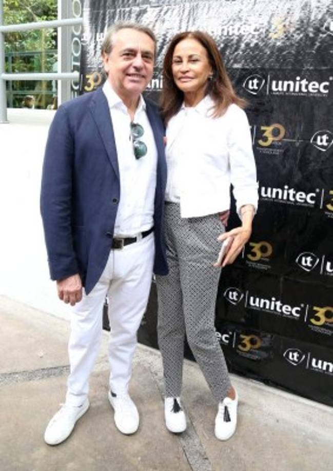 Constantino y Lizzette Pozzi.