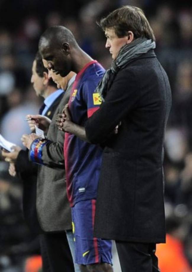 El defensor francés Eric Abidal se convirtió al Islam y es común verlo orar antes de los partidos.