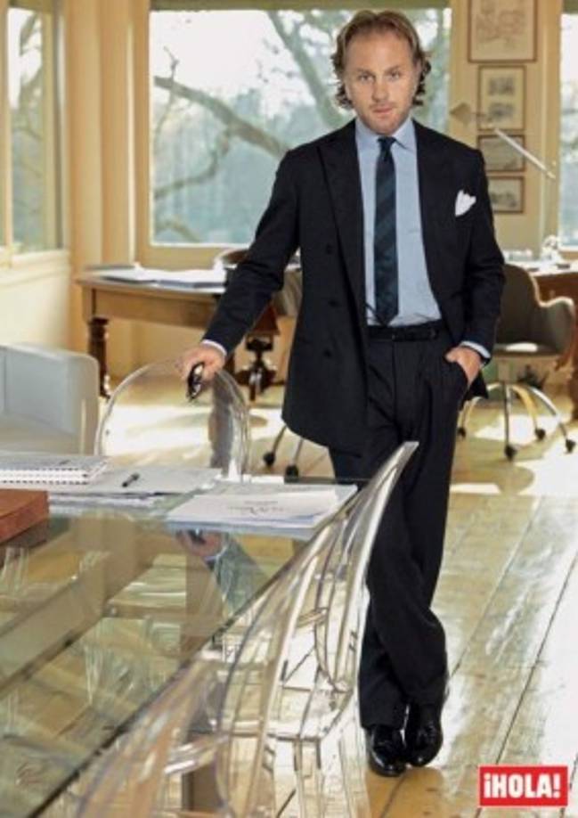 La revista ¡Hola! publicó fotografías del 2008 cuando Vacchi les mostró en exclusiva una de sus impresionantes casas. Su aspecto físico para entonces era totalmente diferente: más clásico y cero excéntricos.