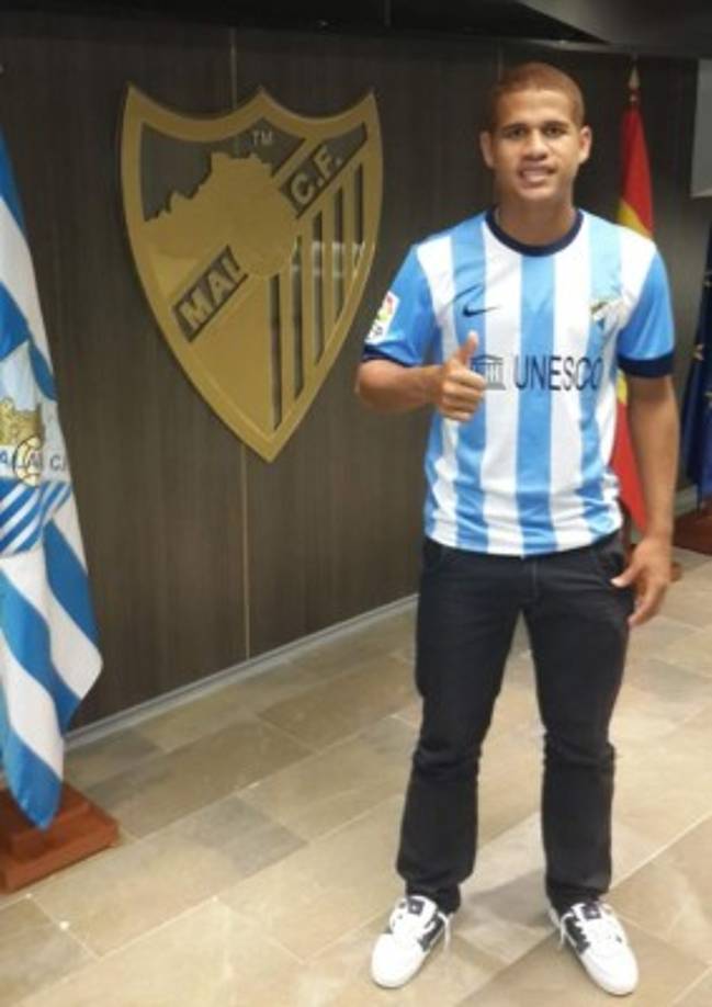 El Olimpia también está interesado en los servicios de otro panameño. Se trata del defensa Roberto Chen, quien ha estado jugando en el Rionegro Águilas de Venezuela tras terminar su vinculación con el Málaga de España. “Roberto Chen es otro que estamos viendo y vamos hacer números para ver si están al alcance del club”, comentó Osman Madrid.