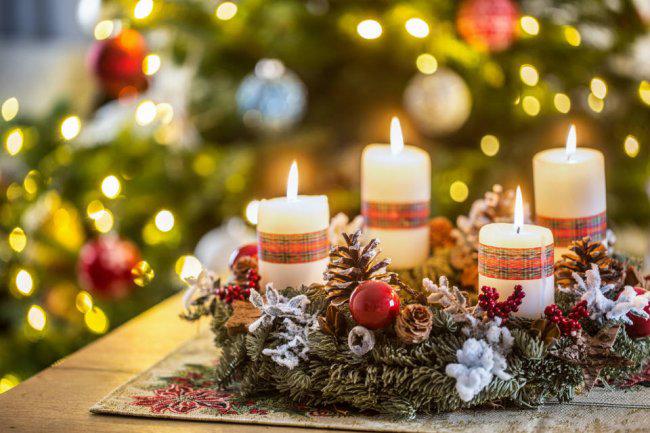 Tips para decorar velas con estilo navideño