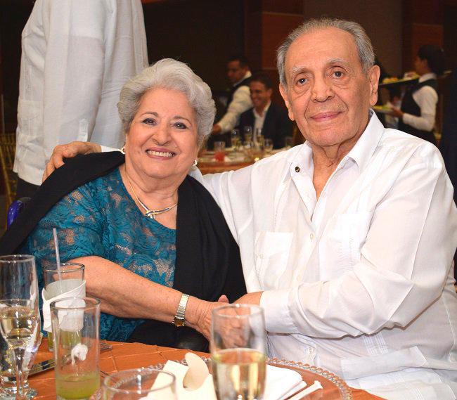 Muere don Napoleón Larach,