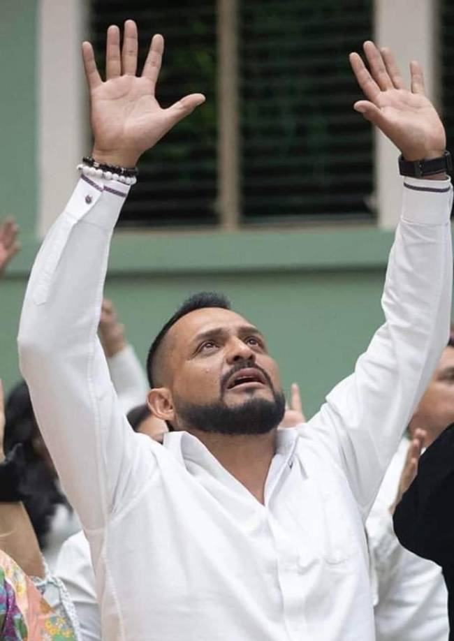 Recientemente a David se le vio muy activo en un Congreso que se realizó en el Ministerio La Cosecha.