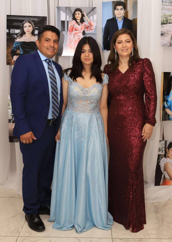 Fredis Fúnez, Scarleth Fúnez y Norma Turcios