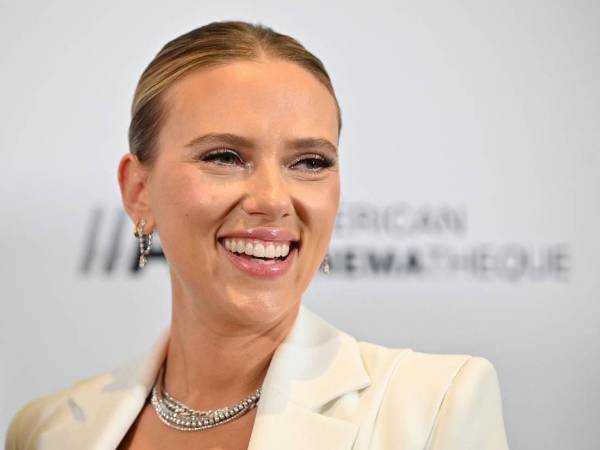 “La amabilidad, para mí, es un factor muy importante en la persona que me gustaría ver al frente de este país. La compasión también es otra cualidad muy importante, que ella tiene y Trump simplemente no”.