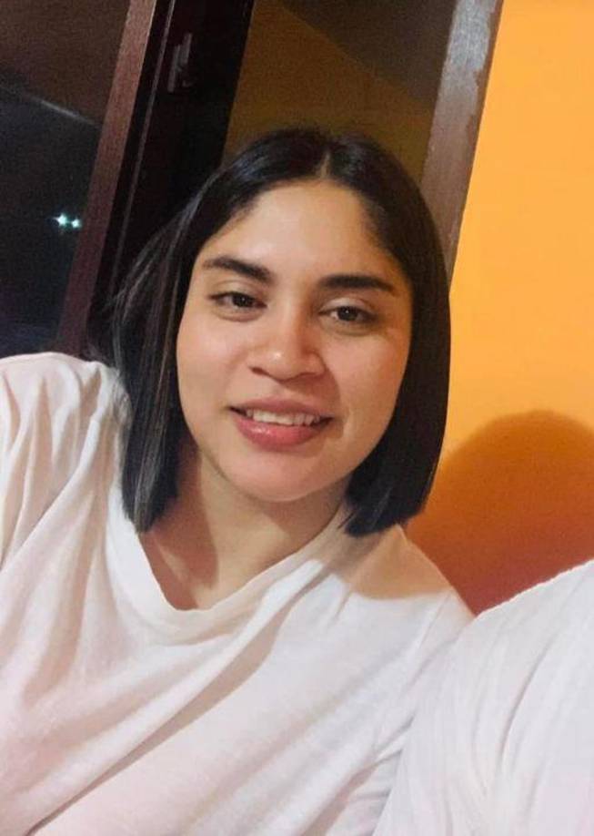 “Qué pesar mi niña, te nos fuiste. No puedo creer aún. Dios dale fuerza a su familia”, fue el lamento de una amistad de Dunia.