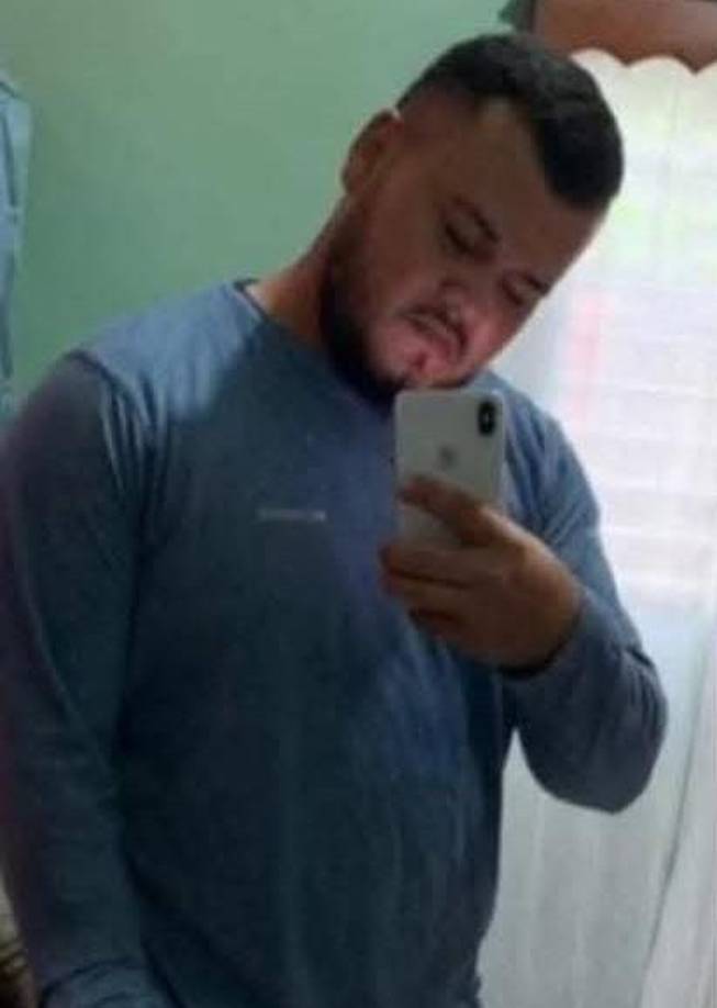 Uno de los jóvenes fallecidos fue identificado como Kevin Lisandro Alemán Nájera, de 28 años de edad. 