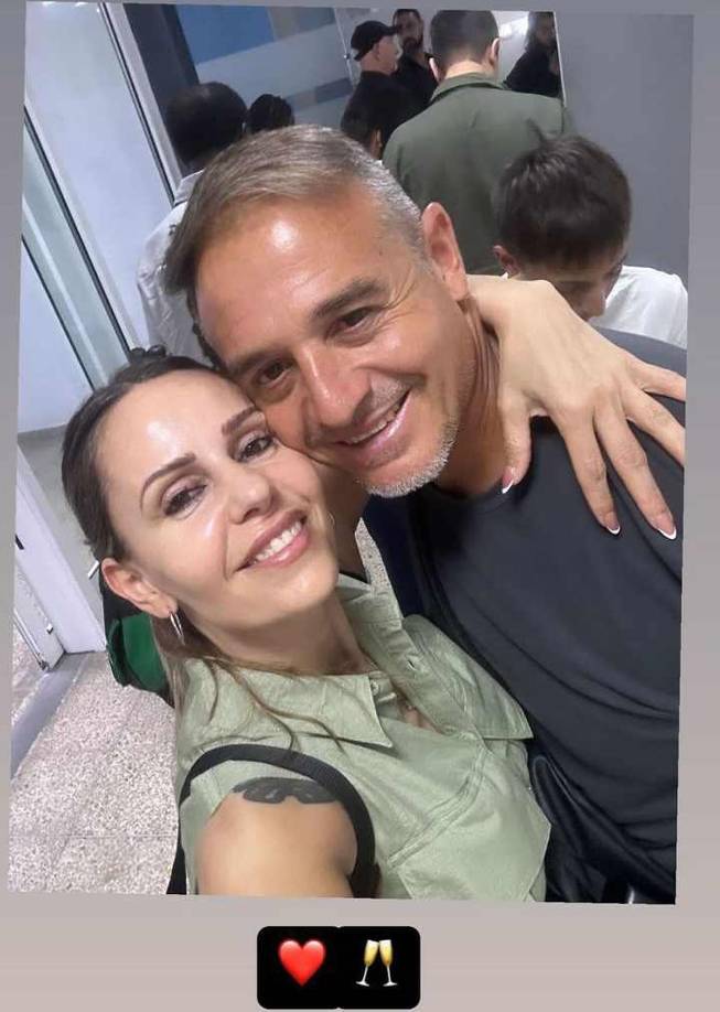 ‘La Tota’ Medina y su esposa Taly Ávila han disfrutado de unas minis vacaciones en la bella isla de Roatán.