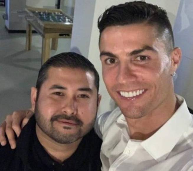 El multimillonario presume en sus redes sociales la amistad que tiene con el crack portugués Cristiano Ronaldo-