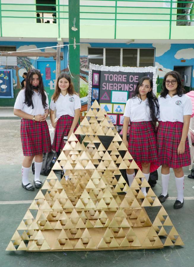 Instituto Tecnológico Sampedrano celebra su primera feria de matemáticas