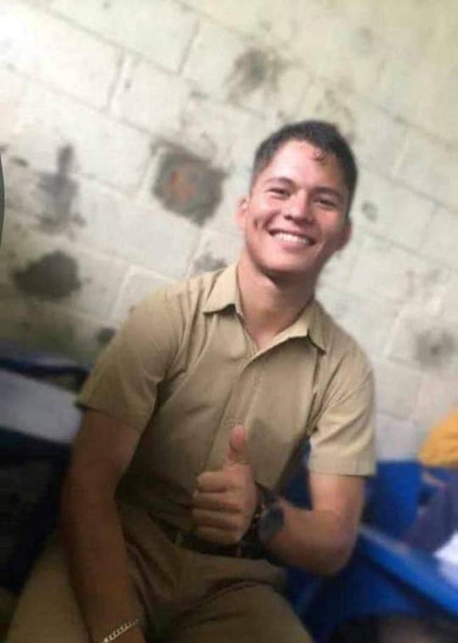 Kevin Reyes era quien conducía el vehículo.