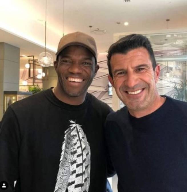 Suazo ha tenido la oportunidad de codearse con grandes estrellas del fútbol como Luis Figo.