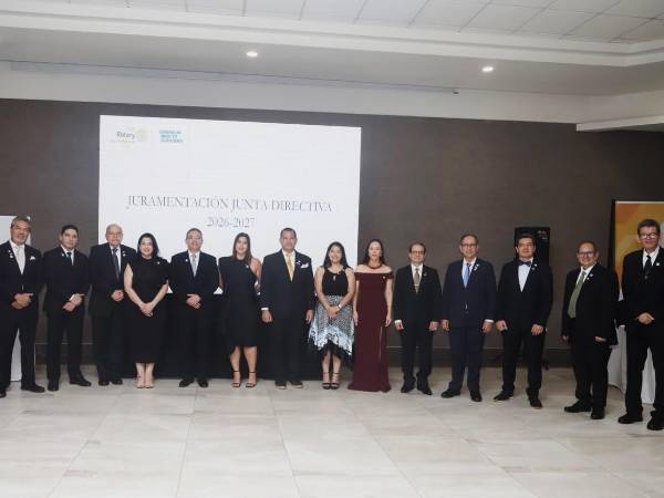 Sergio Bonilla, Román Soto, Servio Erazo, Francia Quintana, Juan Valladares, Marsela Alvarado, Juan Herrera, Natalie Cruz, Isis Salazar, Juan Carlos Gamero, Roman Rivera, José Handal, Tulio Bueso y Roberto Kattan.
