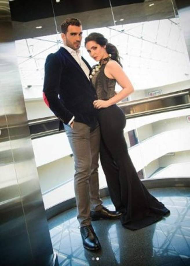 Y es que aunque la actriz se ha mantenido alejada de la pantalla chica para dedicarse a su pequeño sus fans afirman que es indudable lo espectacular que se ve.