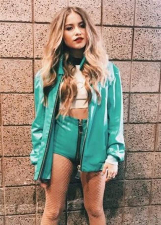 Sofia lleva tres años de carrera musical.