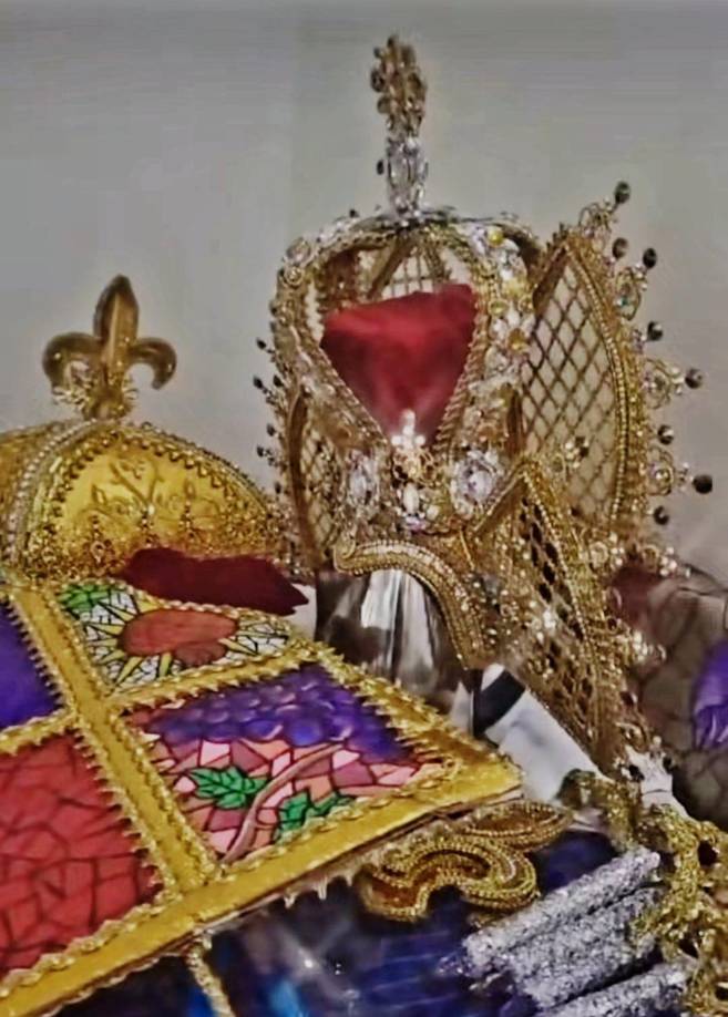 A demás, compartió quién el diseñador es esta obra, “Diseñador de traje típico: @afriasdcastro”.