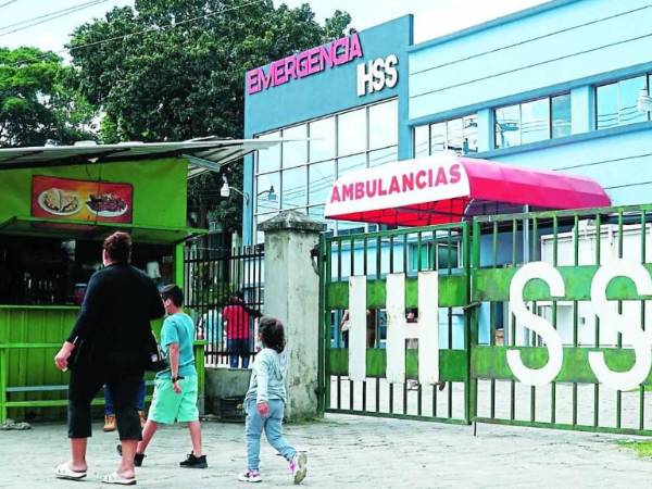 Imagen del Seguro Social principal de San Pedro Sula. Archivo.