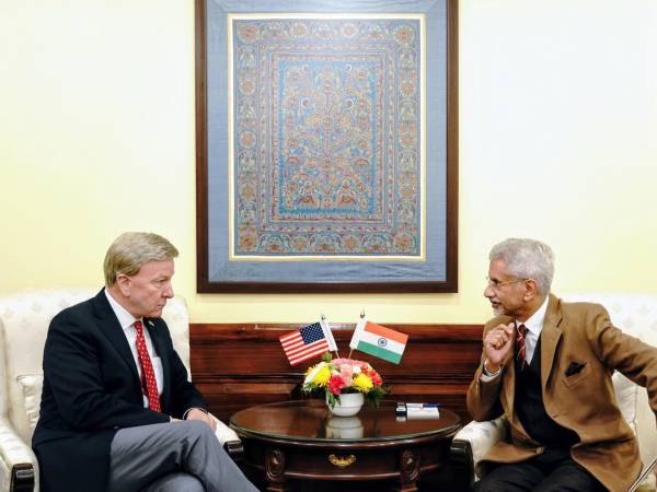 El ministro de Exteriores indio, S. Jaishankar, mantuvo un encuentro con el embajador estadounidense en la India y una delegación del Congreso de Estados Unidos, en el que analizaron distintas dimensiones de la relación bilateral, incluidos el comercio, la cooperación en tecnologías críticas y la seguridad regional.