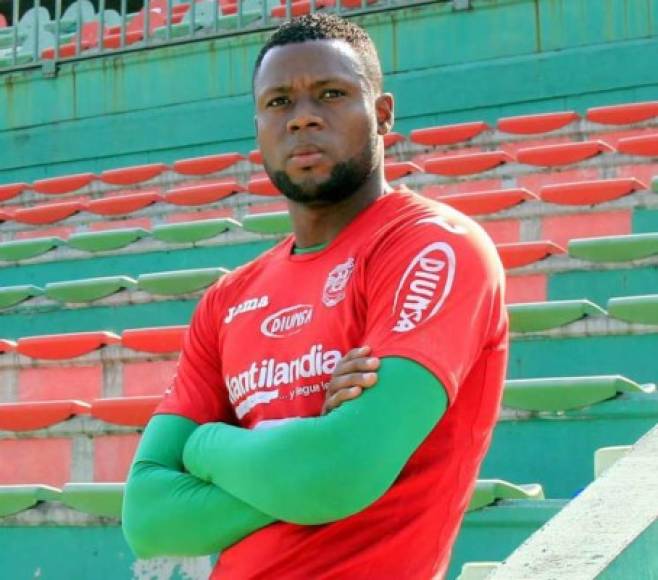 Yustin Arboleda:El delantero colombiano tiene ofertas de Panamá y Asia, pero todavía le queda un año más de contrato con el Marathón. El atacante es el goleador de los verdes en las últimas campañas.