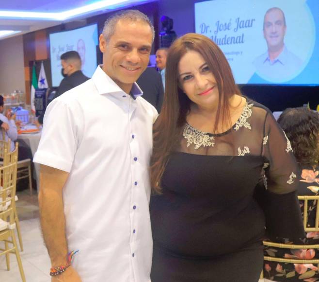 Gary Hércules y Santa Orellana