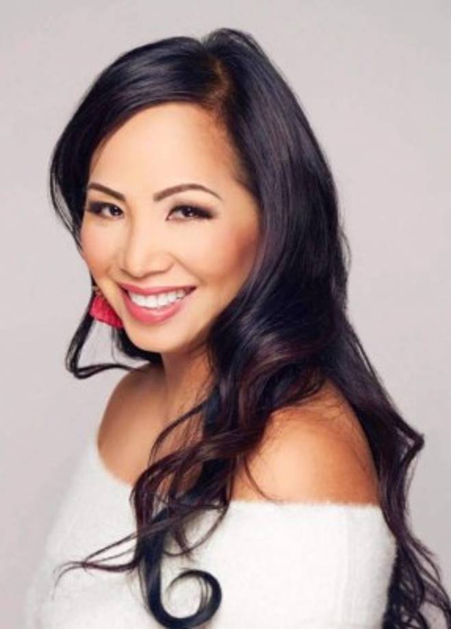 'Debajo de ese uniforme se esconde una personal dulce y delicada', dijo entonces sobre su esposo acusado ahora de homicidio por la muerte de George Floyd.