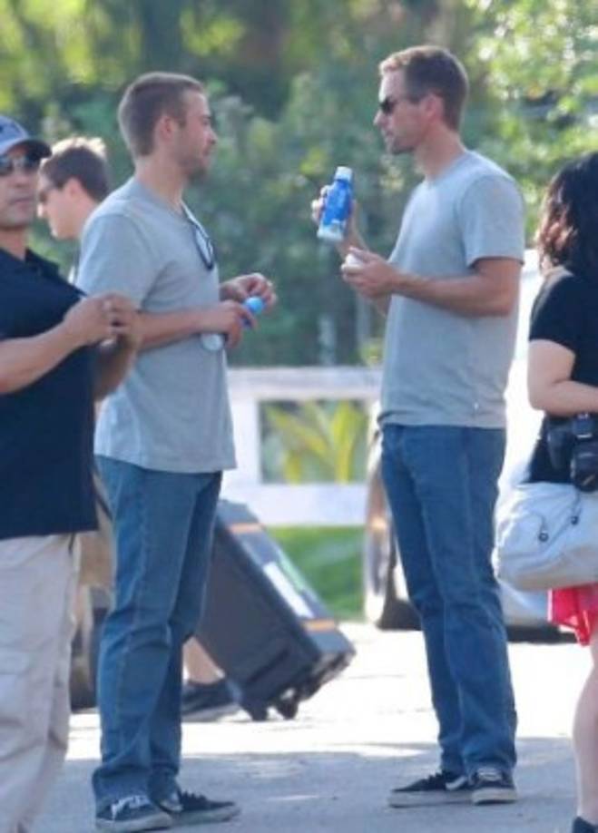 Caleb y Cody Walker en el set de 'Furious 7'