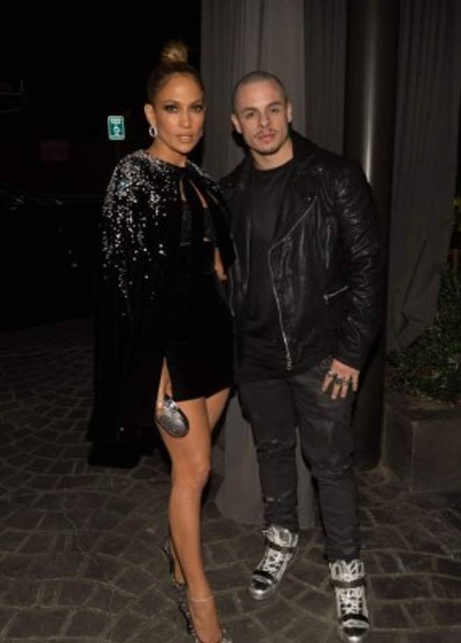Jennifer Lopez con su novio Casper Smart.
