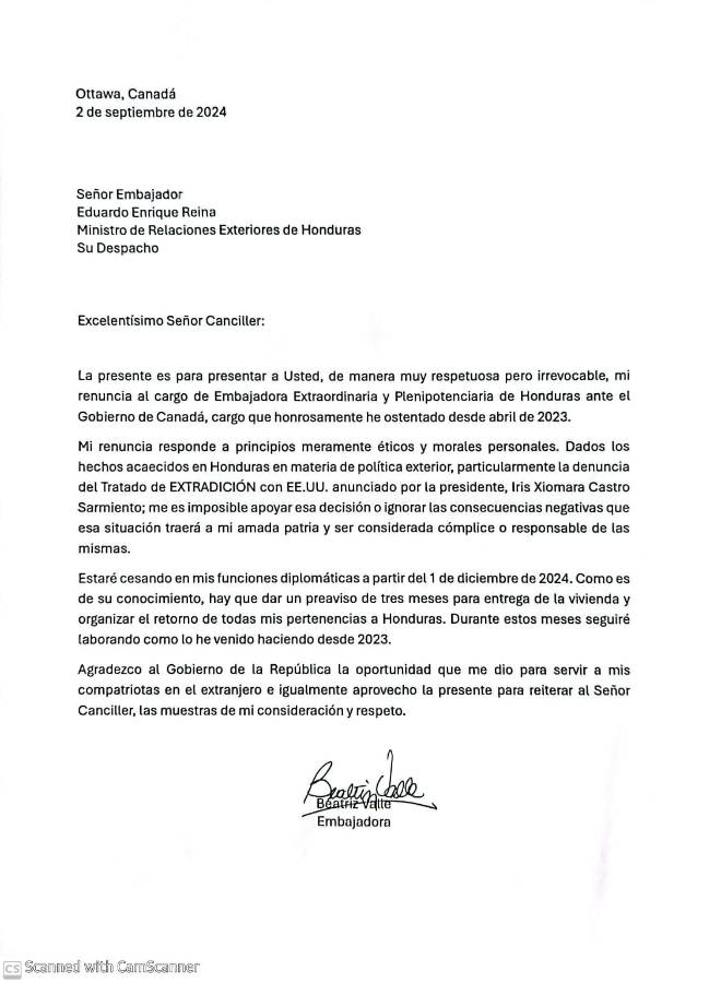 Renuncia de la embajadora Beatriz Valle.