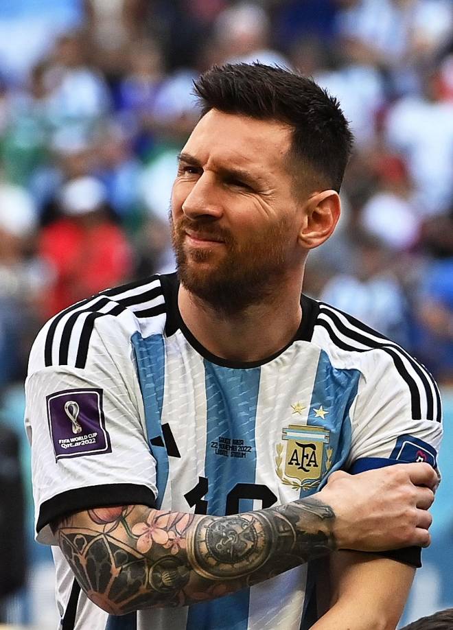 Messi portó el gafete de capitán de la selección argentina.