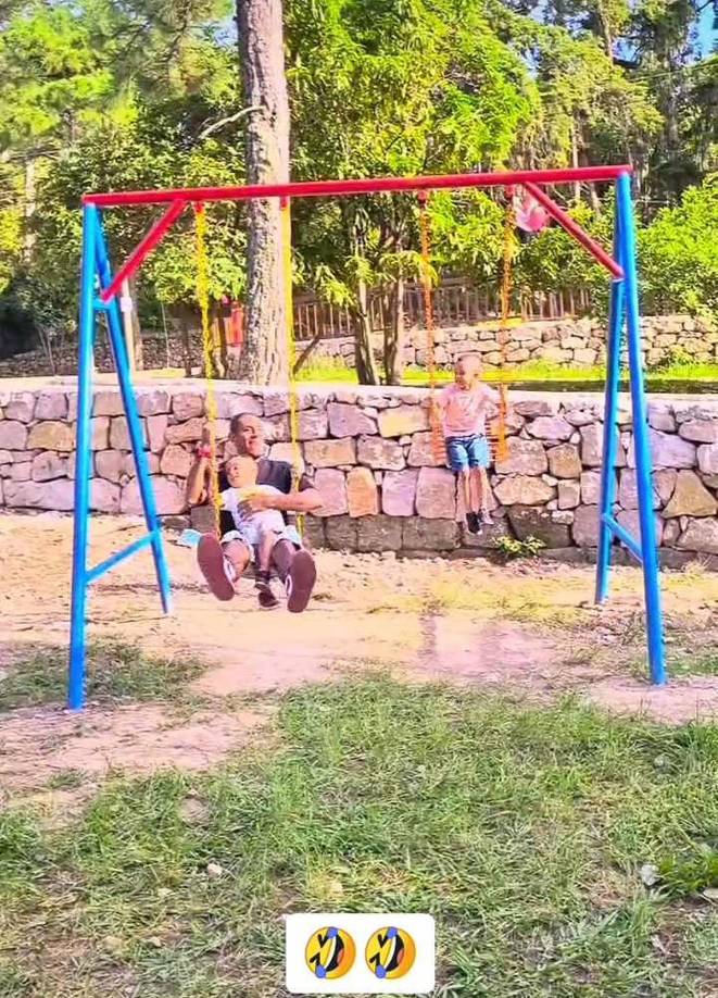 Eddie Hernández, delantero de los Potros del Olancho FC, es otro jugador que aprovechó el parón de la Liga Nacional para pasar tiempo de calidad con sus hijos.