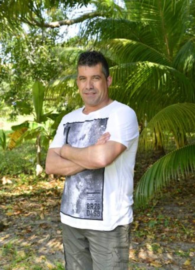 José Luis Losada es el finalista de la cuarta edición de 'Masterchef'. Tiene 42 años, es pintor industrial, casado y con dos hijos. Es aficionado al mundo del motor y a la cocina.