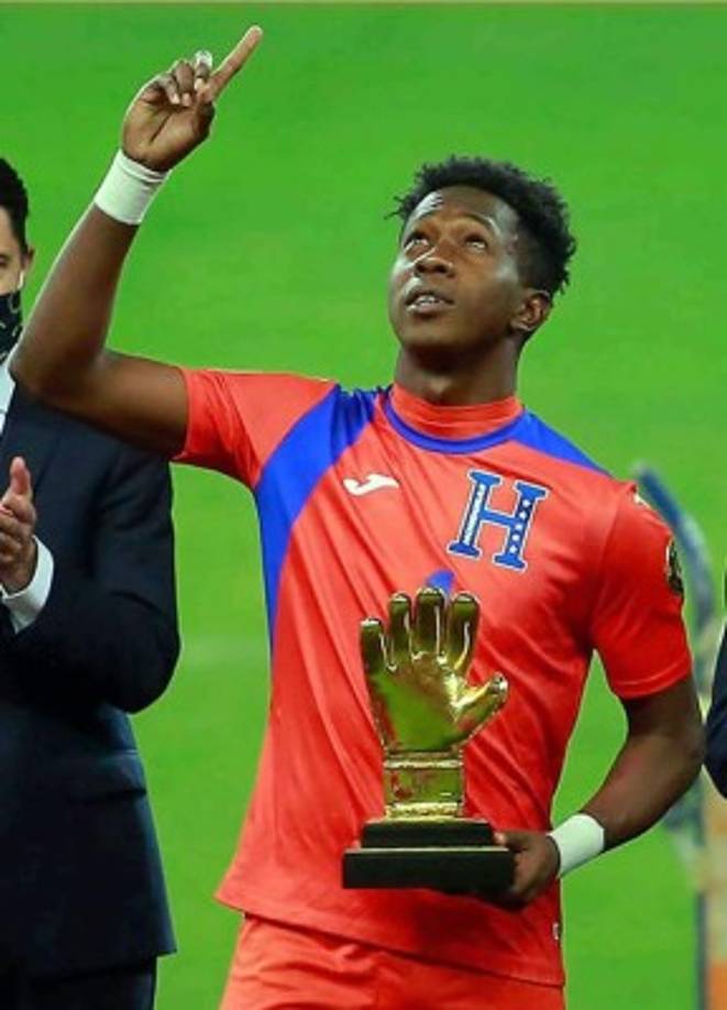 1. Alex Güity - Portero del Olimpia. Es el titular de esta selección.